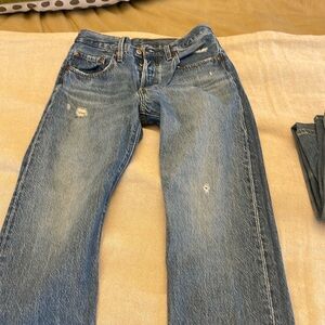 Levi's 501 original. Size 27 x 30